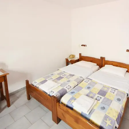 Pantheon Apartament Karpatos
